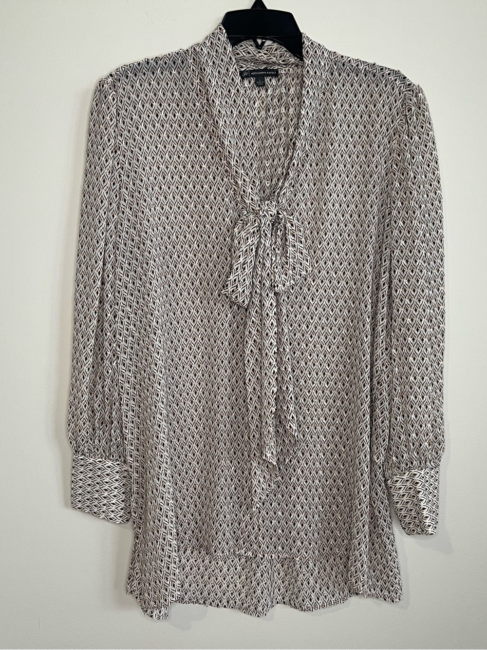 Adrianna Papell Black and Cream Geometric Tie-Neck Long Sleeve Dress